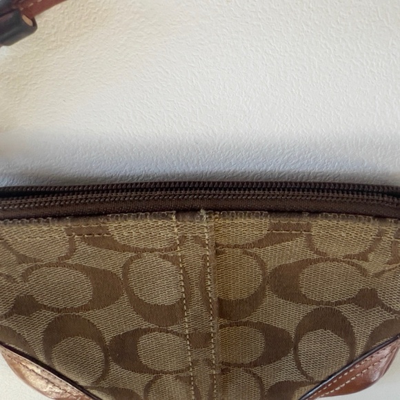 Coach Signature Jacquard Wristlet Leather Trim - Picture 3 of 10